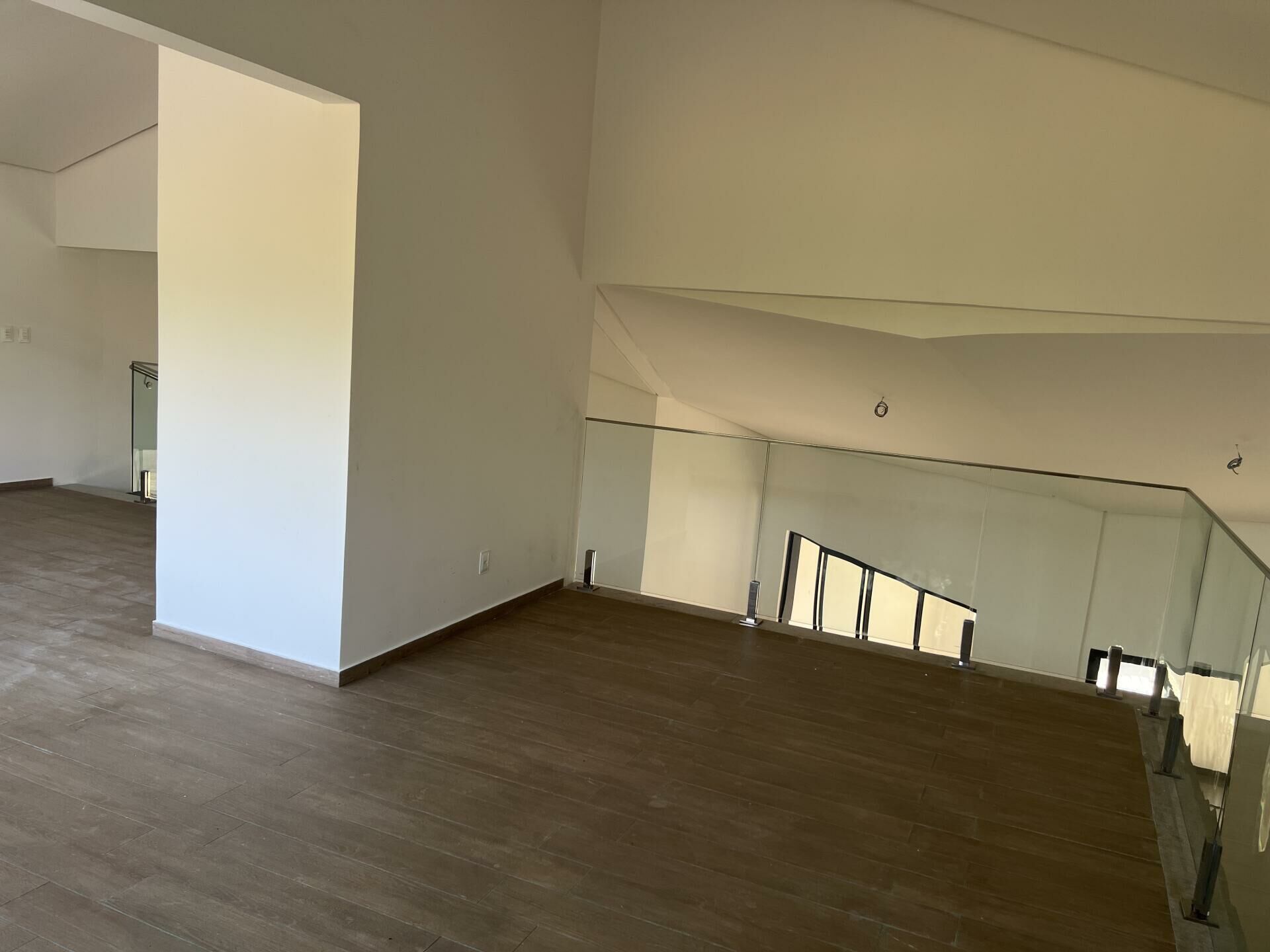 Imagem de Apartamento em Flecheiras - 203m², Moderno e Sofisticado